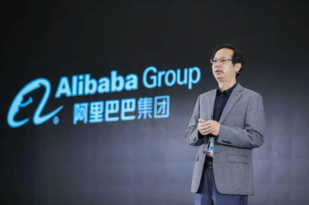 华先胜谈AI未来：系统与算法结合——让AI更具生命力