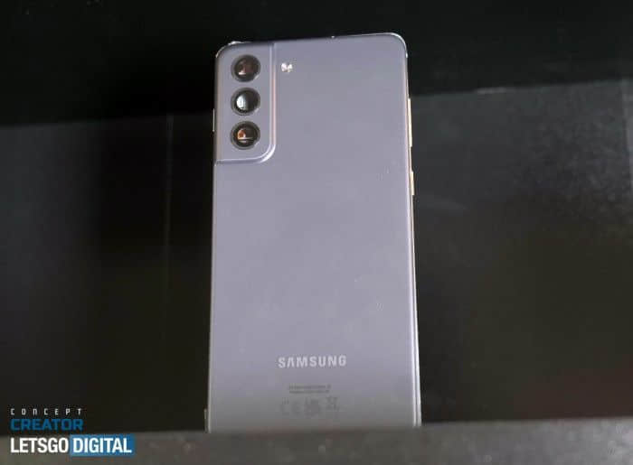 三星Galaxy S21 FE机模上手视频 首先提供背部细节