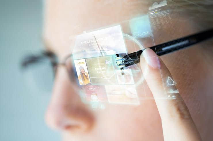 苹果AR眼镜这个“未来”，要多久才来？