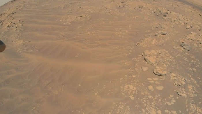 火星直升机Ingenuity在第13次飞行中完成低空飞行
