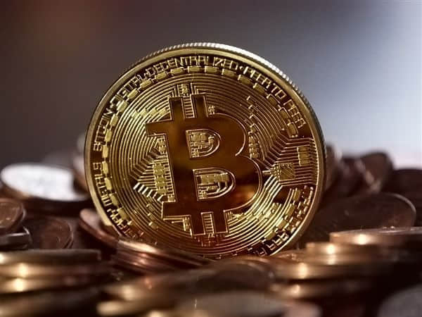 比特币突破56000美元：未来几天或达到6万美元