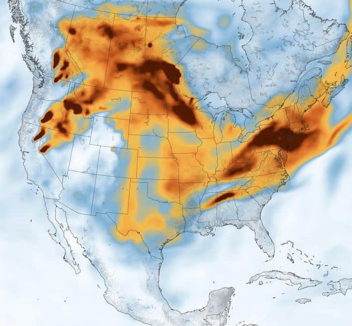 NASA卫星图像展示北美各地因为山火散发出的烟雾