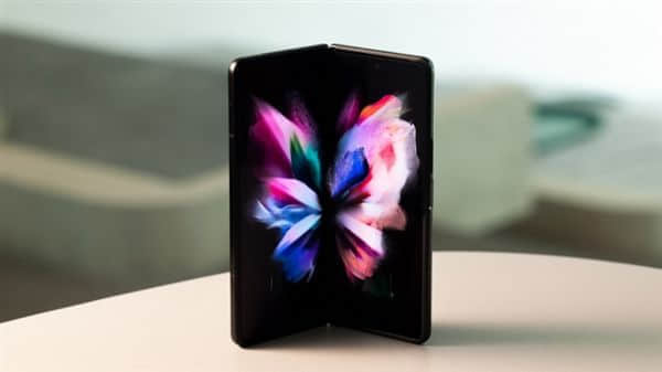 三星发布全新折叠屏Galaxy Z Fold3 5G：20万次开合