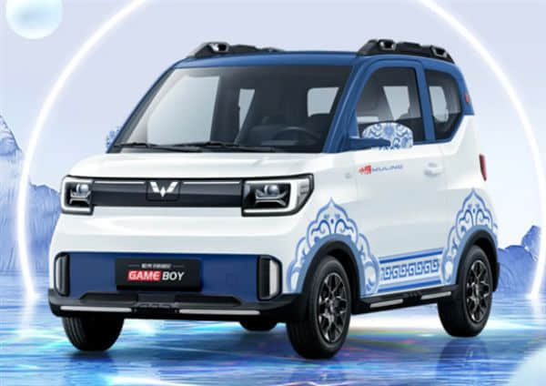 青花瓷上身！五菱宏光MINI EV GAMEBOY国潮车贴上市