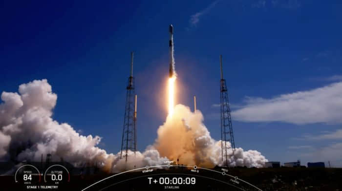 SpaceX准备在短短6个月内发射近1300颗Starlink卫星