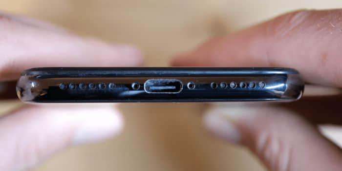 iPhone X USB-C 接口改装版现身 eBay